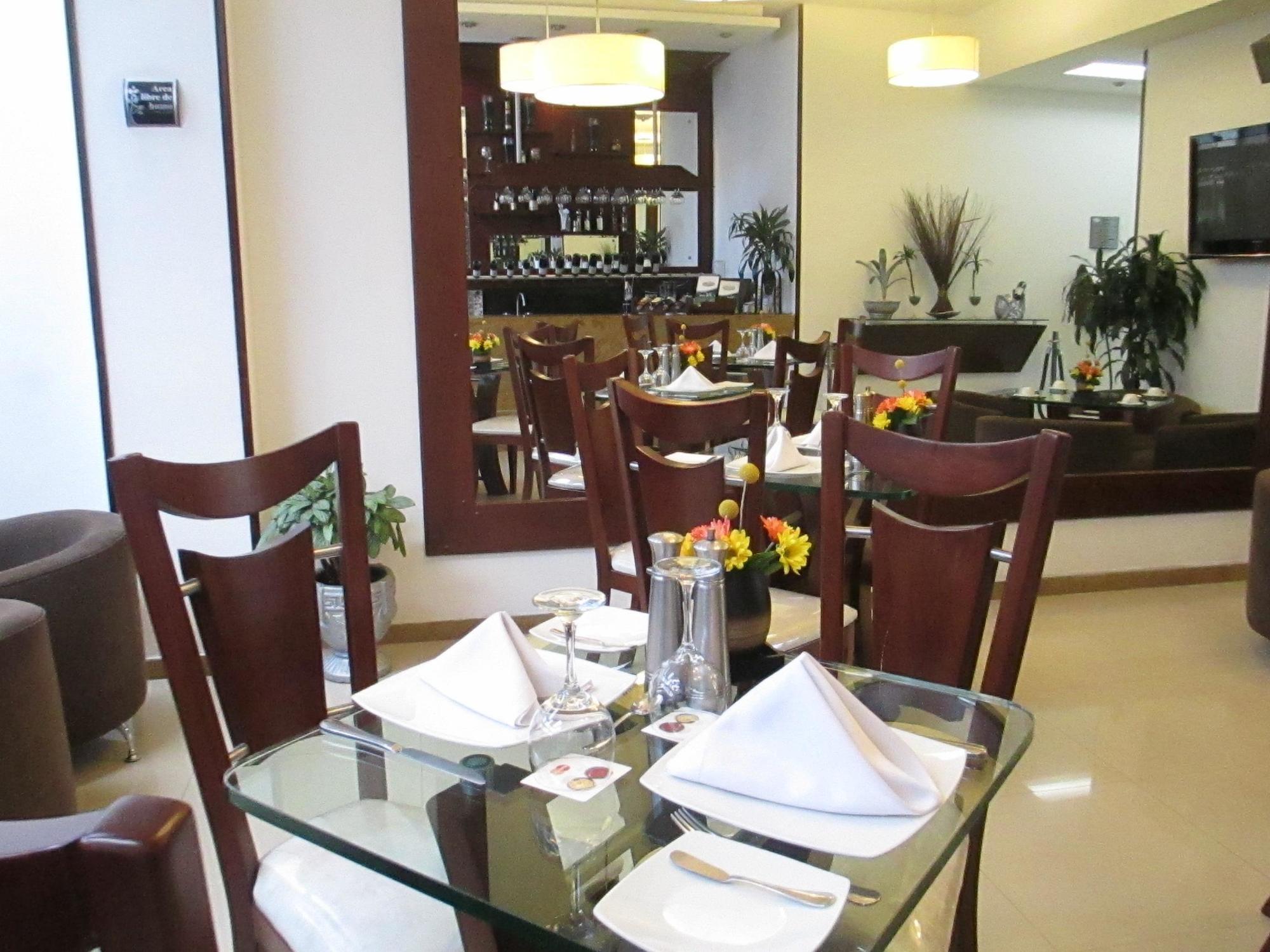 Hotel Platinum Suite Μπογκοτά Εξωτερικό φωτογραφία